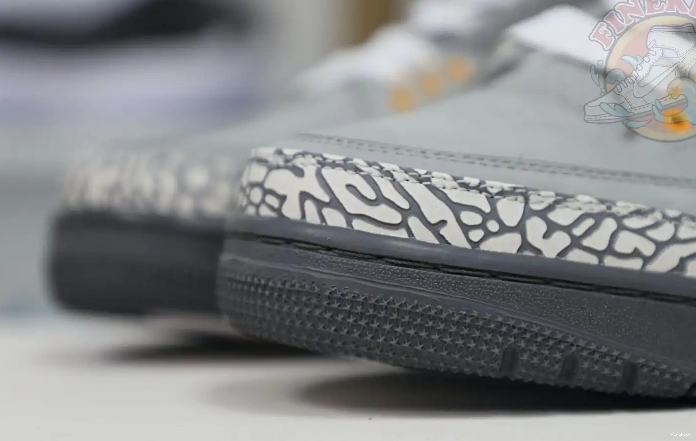 3 Jordan Air grey